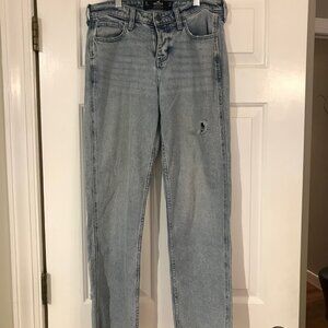 Hollister Low-Rise Light Wash Boyfriend Jeans